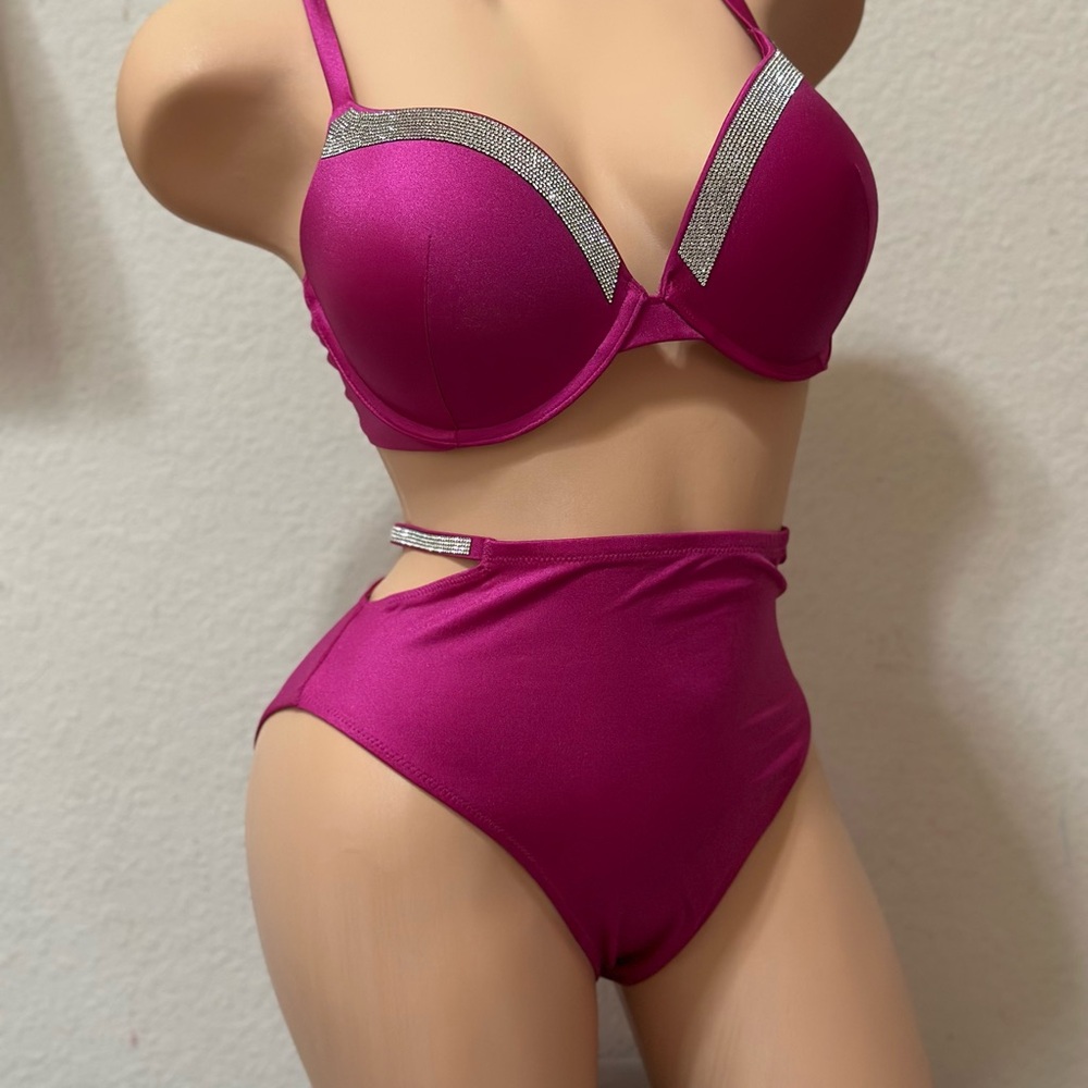 34DD,M Victoria Secret bikini set